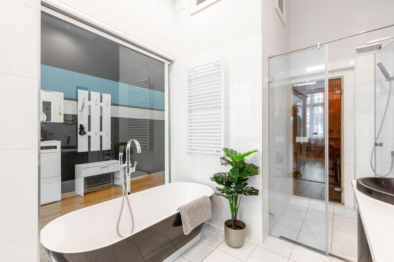 Luxurious & Spacious Downtown Residence In Liszt Ferenc Square 부다페스트 외부 사진