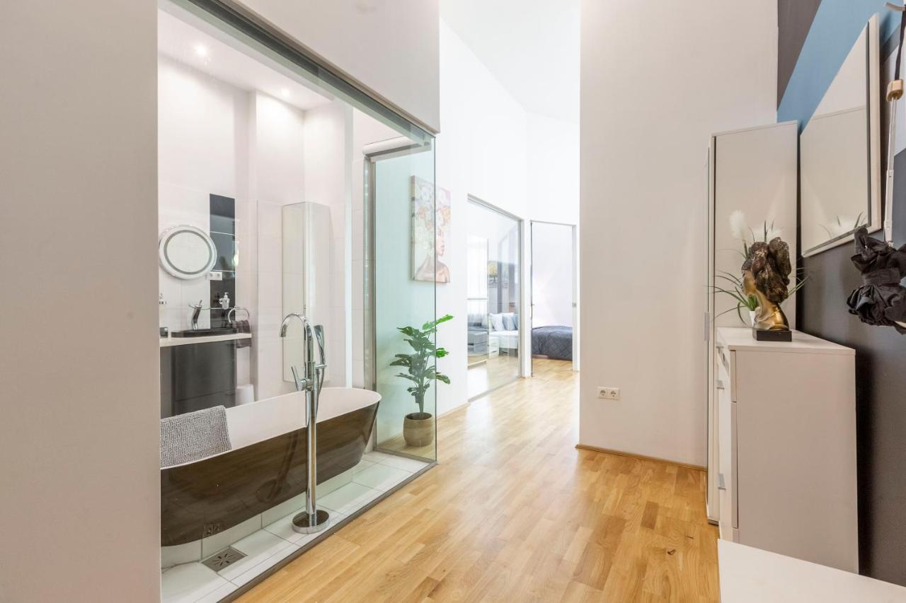 Luxurious & Spacious Downtown Residence In Liszt Ferenc Square 부다페스트 외부 사진