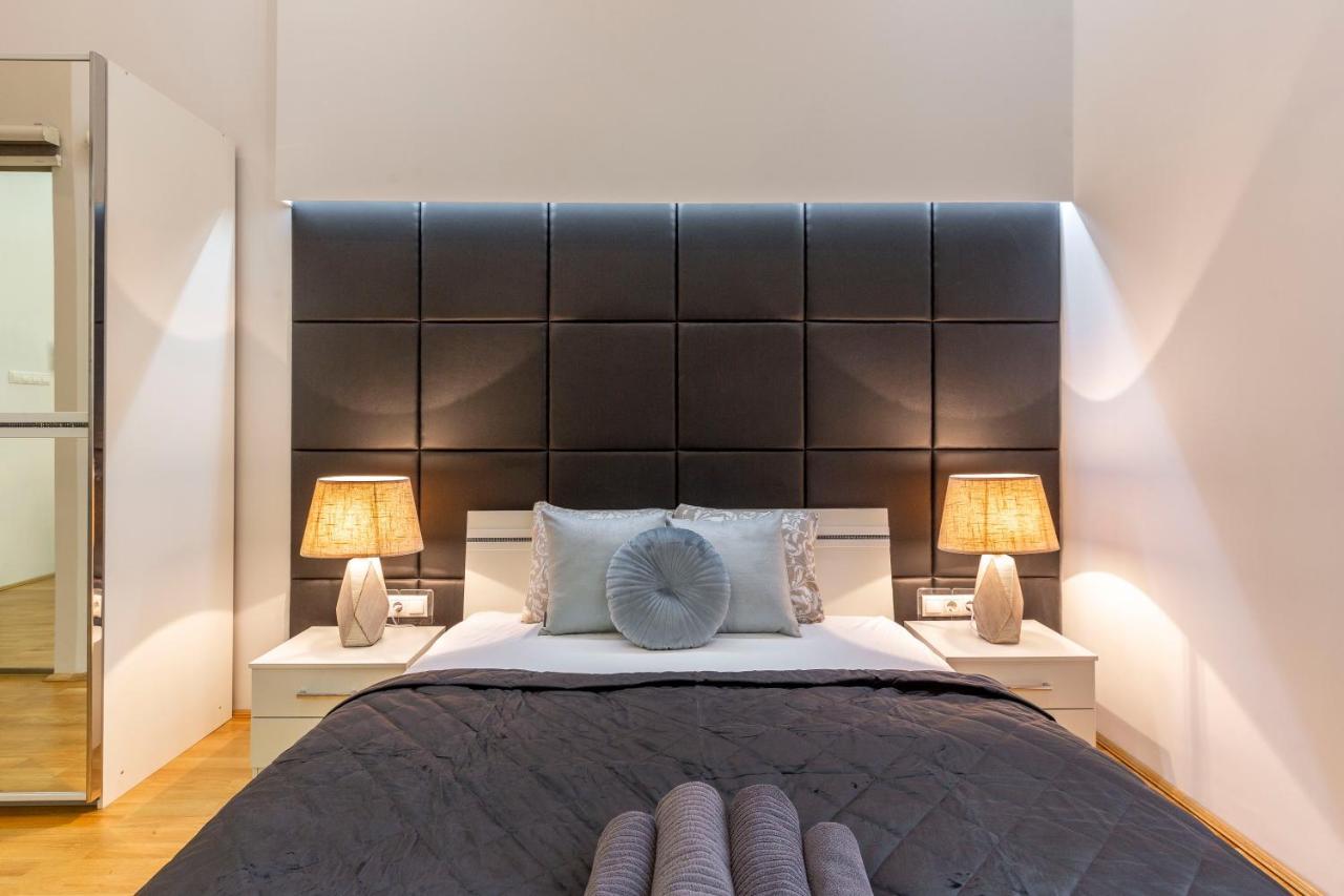 Luxurious & Spacious Downtown Residence In Liszt Ferenc Square 부다페스트 외부 사진