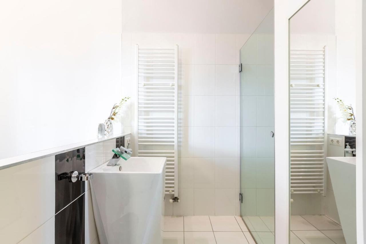 Luxurious & Spacious Downtown Residence In Liszt Ferenc Square 부다페스트 외부 사진